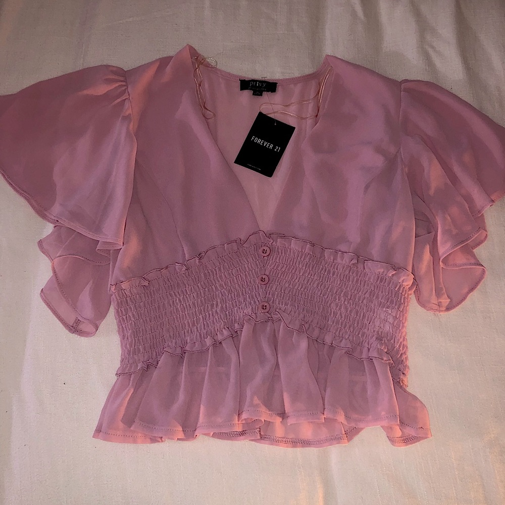 Frilled sleeves fitted top